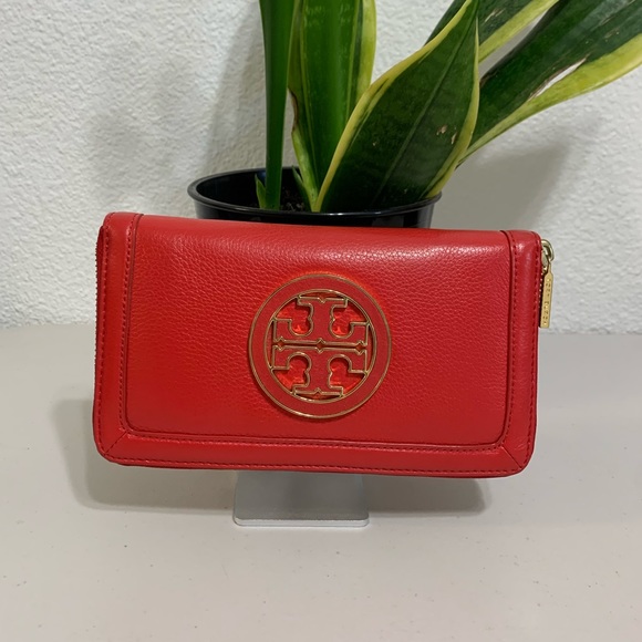 Handbags - 💕💕👜TORY BURCH Red Leather Wallet💕👜👜